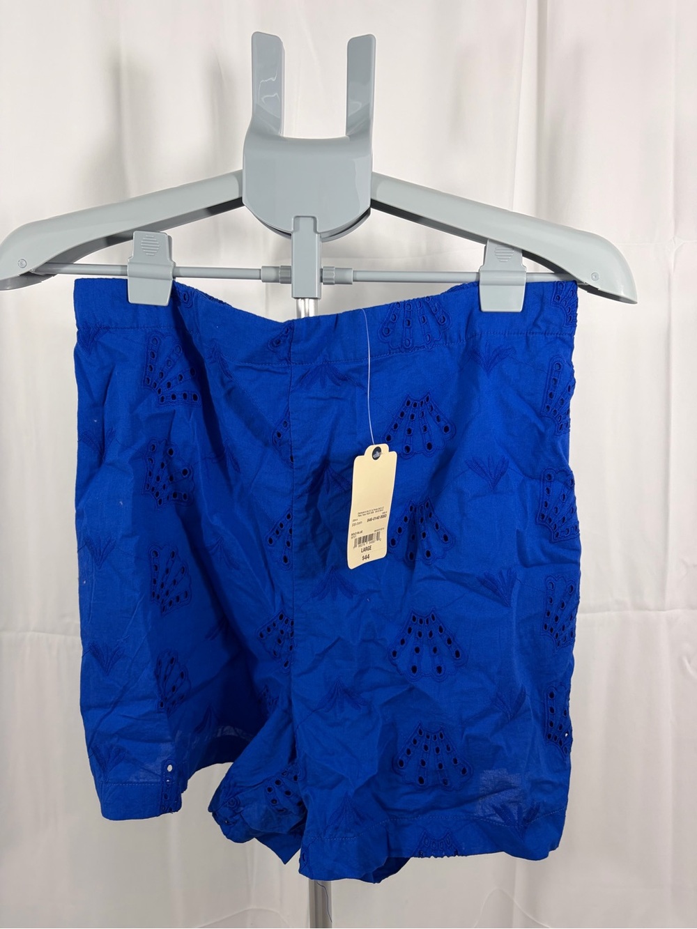 NWT St. John’s Bay Women's Size Large Blue Shells Shorts
